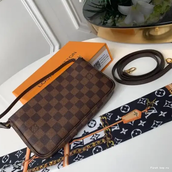 Frstbag ru Vuitton POCHETTE ACCESSOIRES Louis 0707